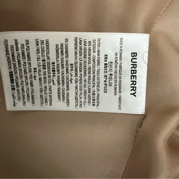 Burberry Beige/Tan Trench Coat Label Detail - Picture 13 of 16